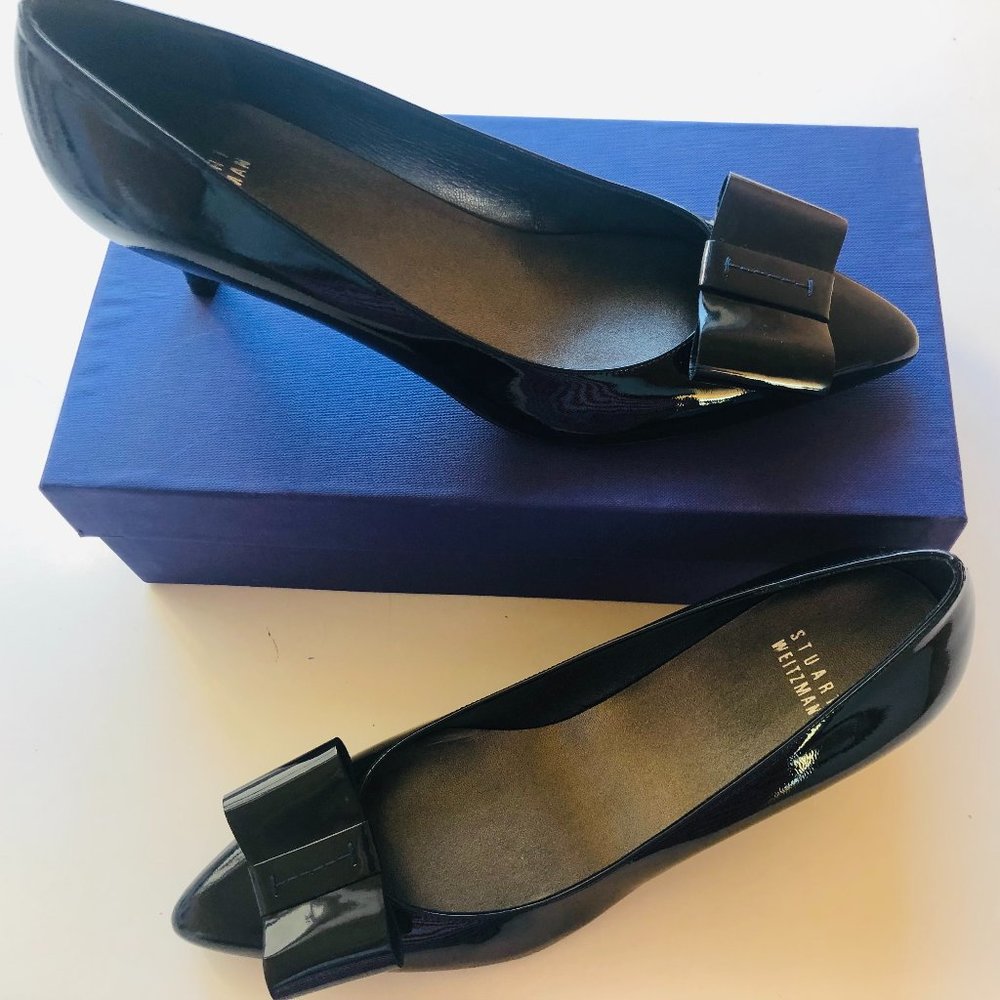 Stuart Weitzman Tuxbow Patent Leather Pointed Toe… - image 3